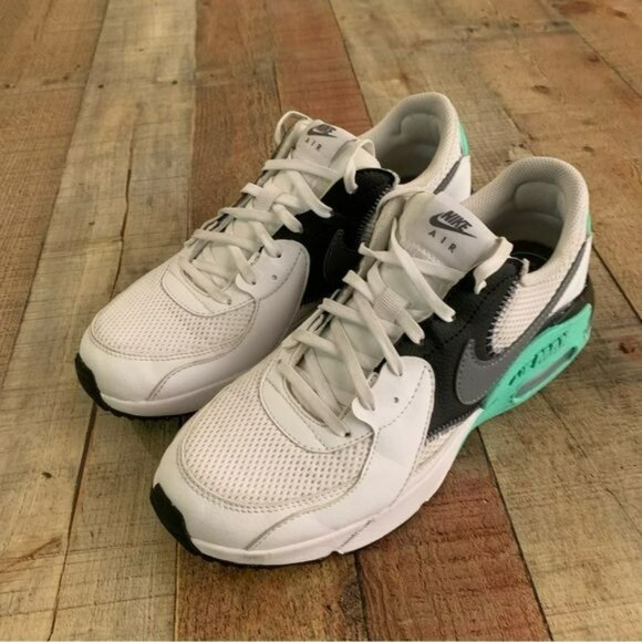 Nike women's size 9.5 Air Max Excee White Green Glow - Picture 6 of 9